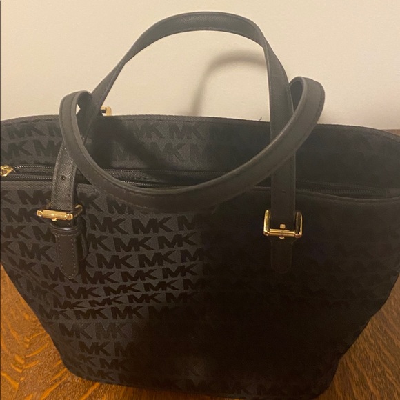 Michael Kors Black Signature Tote - Picture 3 of 4